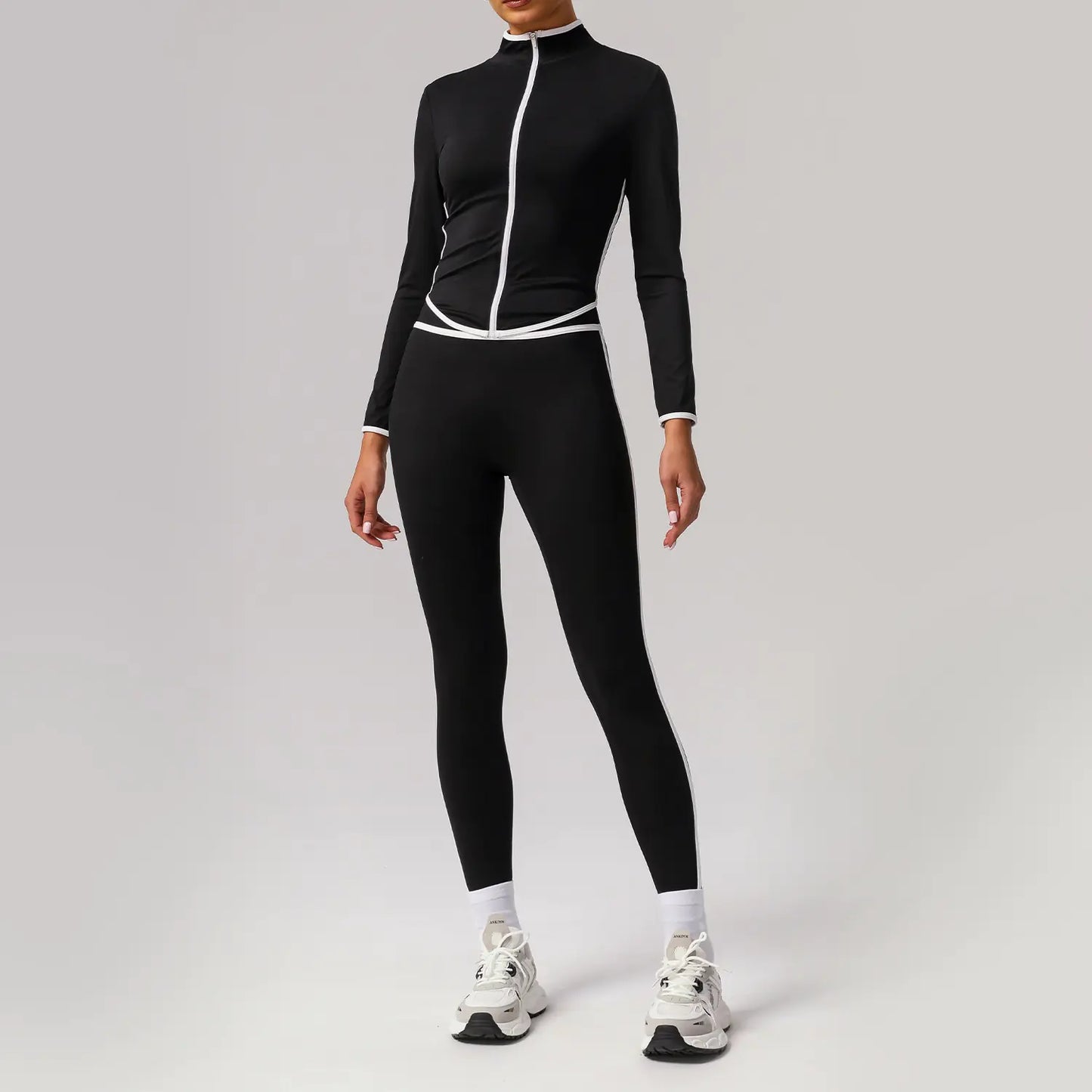 Contrast Sports Set