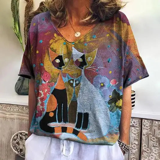 T-Shirt with Kitten Graphic