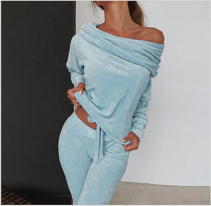 Women's Off-the-Shoulder Velvet Pajama Set - Comfortable Jogging Style Sleepwear for Autumn and Winter