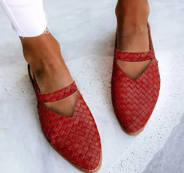 Pointed Toe Woven Flat Shoes