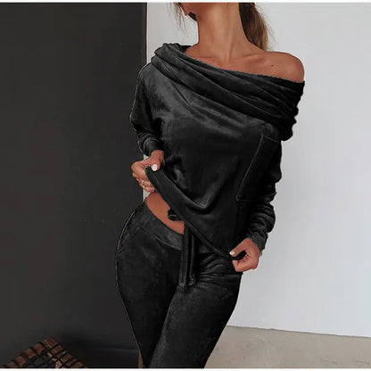 Women's Off-the-Shoulder Velvet Pajama Set - Comfortable Jogging Style Sleepwear for Autumn and Winter