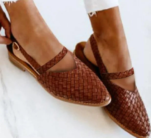 Pointed Toe Woven Flat Shoes
